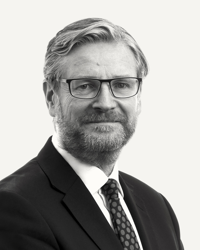 Vincent  Rowan