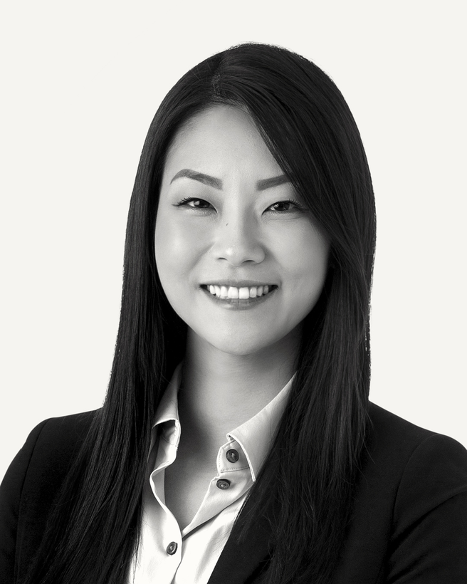 Yoojin  Lee