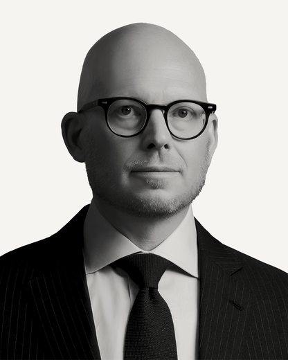 Nils  Eliasson