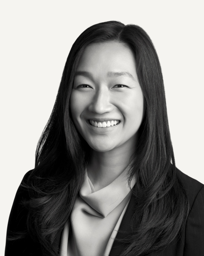 Gloria  Kim